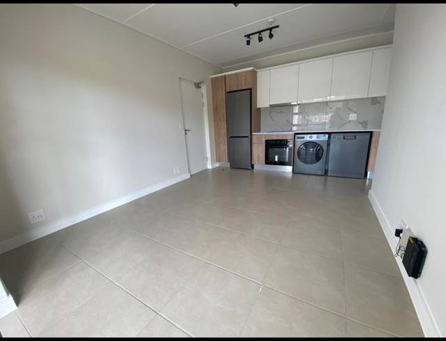 1 BEDROOM APARTMENT FOR SALE IN RICHWOOD